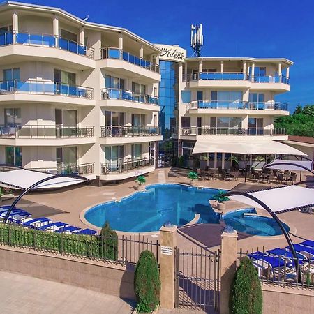 Адена Трейд Еоод Chernomorets Luaran gambar